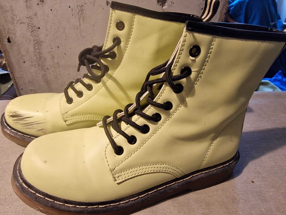 uniwersalne buty skórzane typu Martens rozmiar 40
