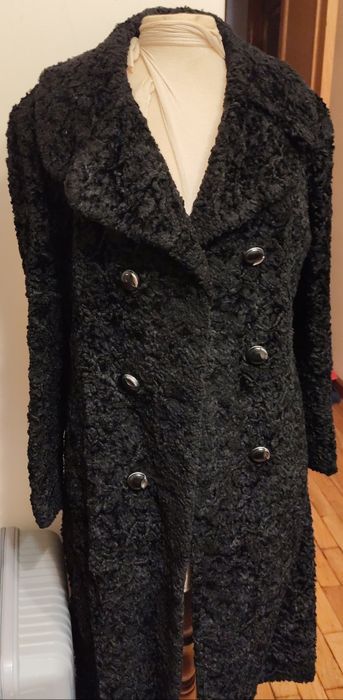 CASACO ASTRAKAN Vintage muito estimado