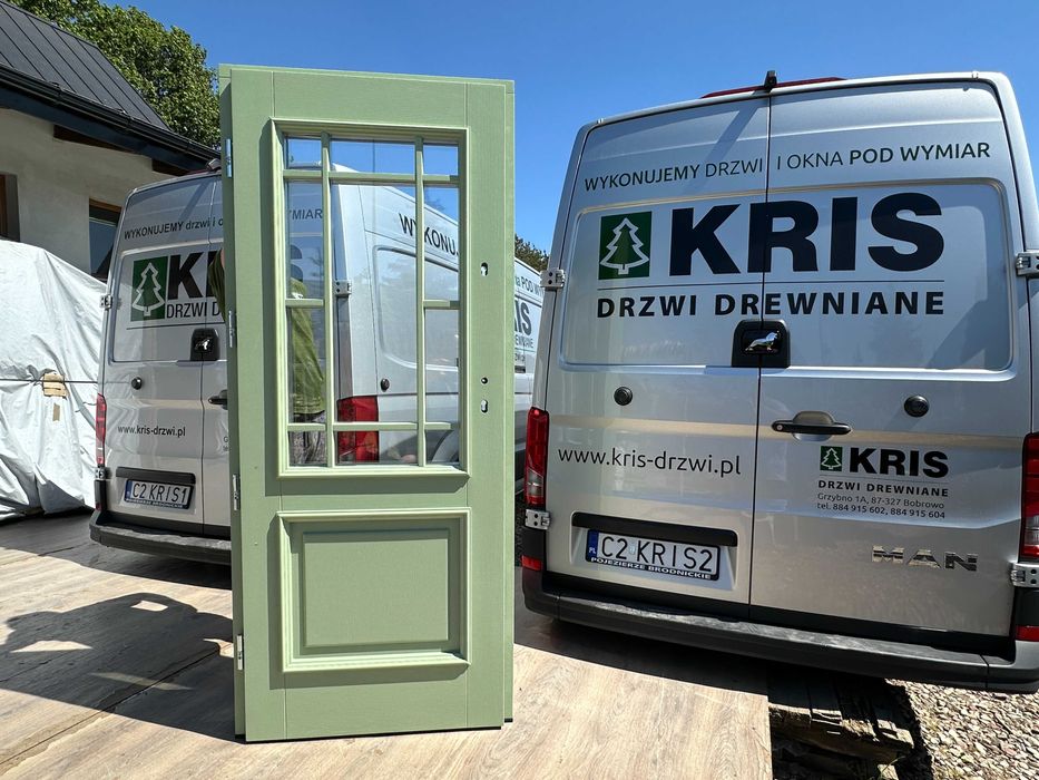 DRZWI ZEWNĘTRZNE drewniane zielone angielski  styl przeszklone