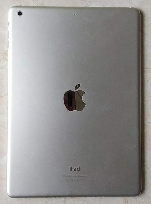 Sprzedam ipad Air A1474 niesprawny