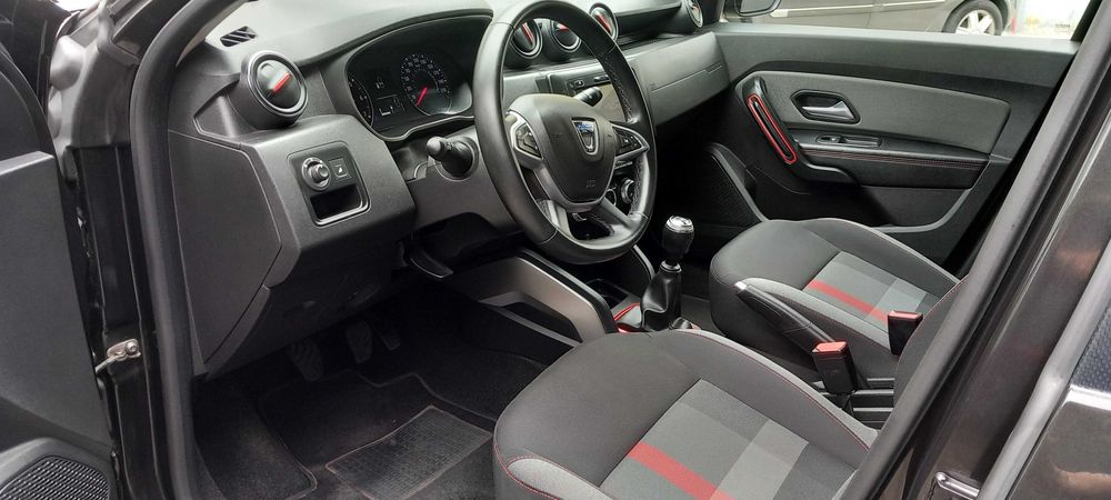 Dacia Duster 1.5 Blue DCI Nacional Manutenção Completa