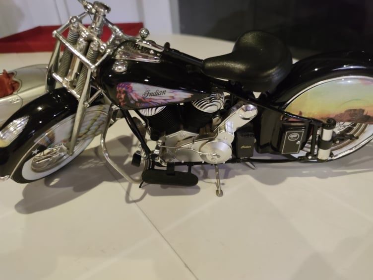 Carros e Mota de coleção