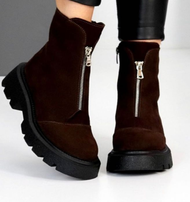 Нові зимові чоботи на хутрі, 36-37р (23,5 см), колір шоколад