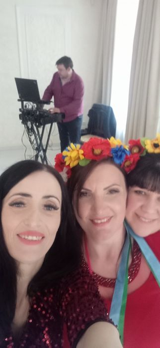 Ведуча ( тамада) музика   на свято