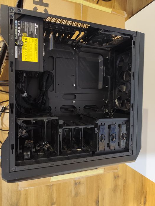DeepCool Kendomen (białe podświetlenie) — Midi-Tower ATX