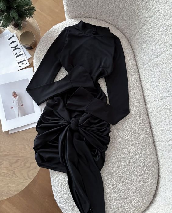 Плаття ,сукня чорна