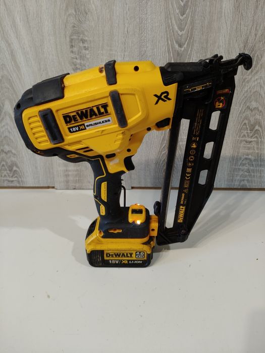 Dewalt DCN660 aku gwozdziarka 18v 4.0ah bezszczotkowa