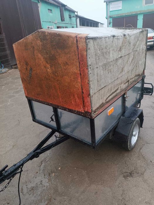 Przyczepka samochodowa