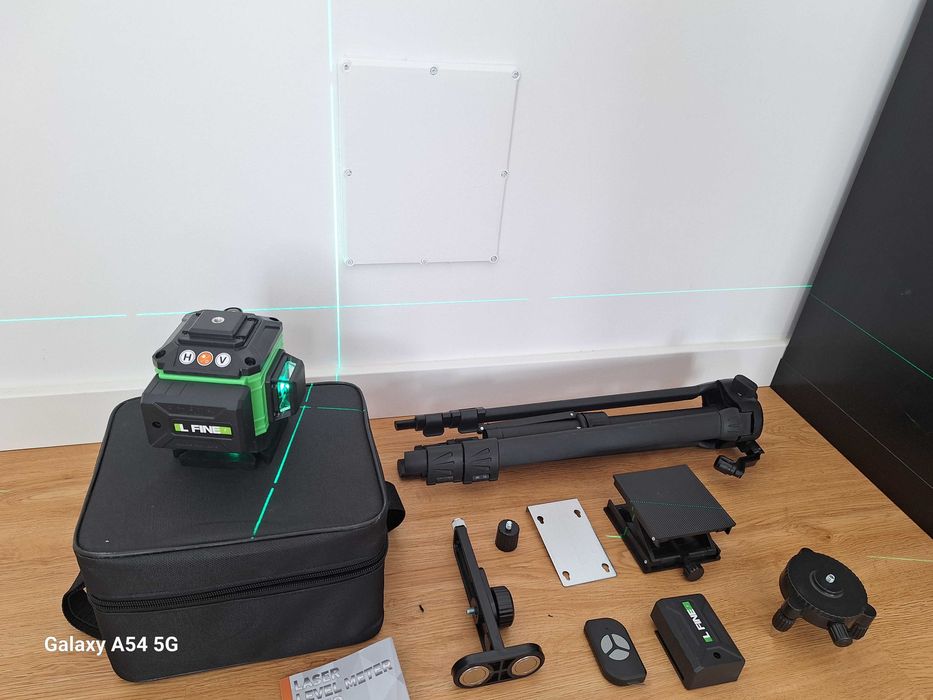Nível Laser 16 Linhas Verde + 2 Baterias + Tripé 120cm NOVO