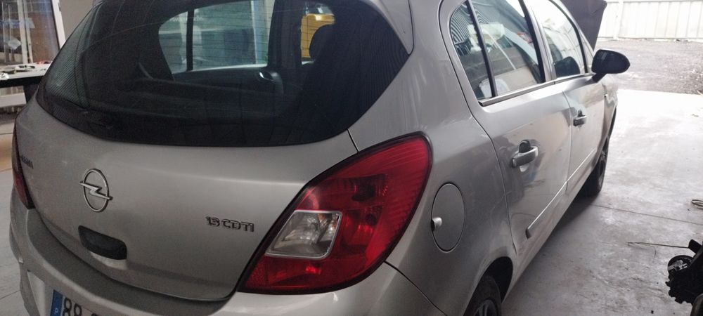 Opel Corsa D peças