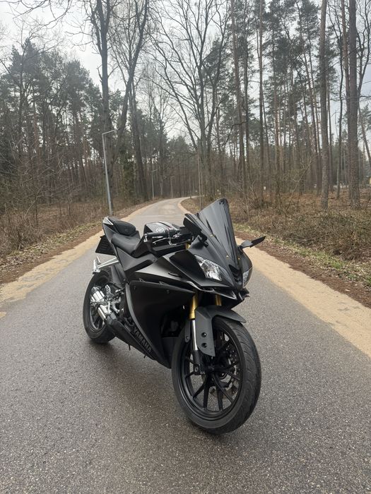 Yamaha yzf r125.