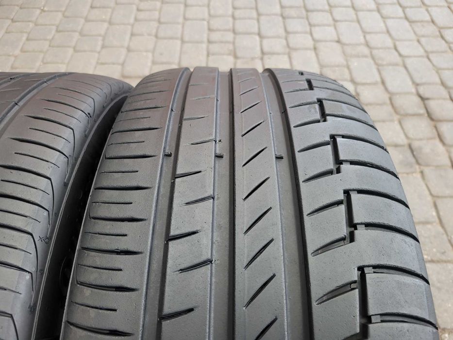 255 / 45  R    20     Continental