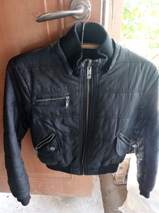 Женска осенняя куртка