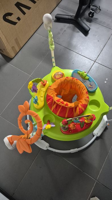 Saltitão bebé. Excelente estado