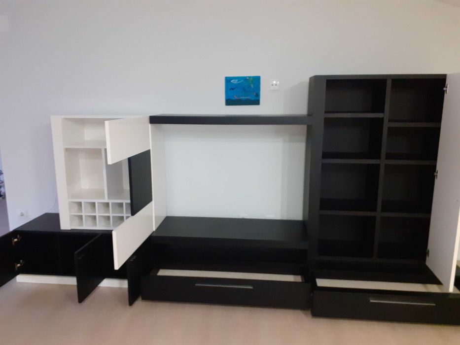 Móvel de sala com garrafeira