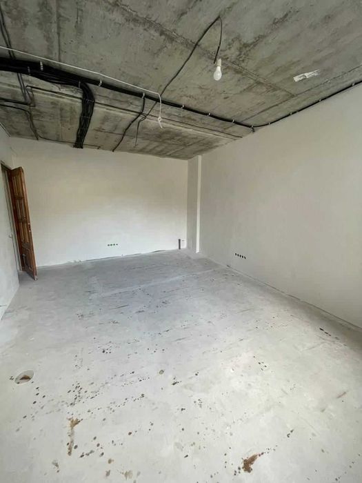 Продаж приміщення з ремонтом 226 м² в Новобудові вул. Зелена