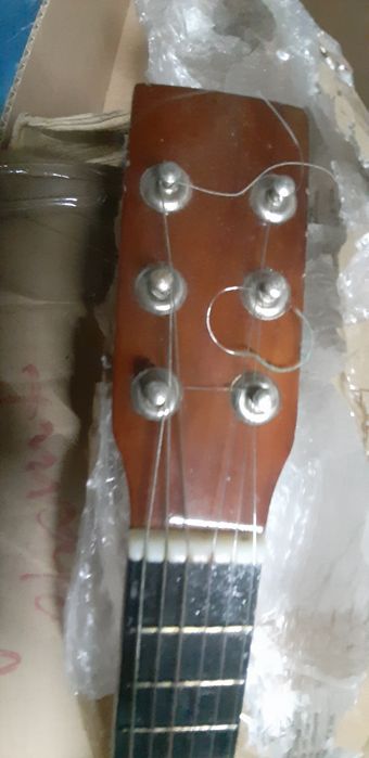 Cavaquinho com 6 cordas