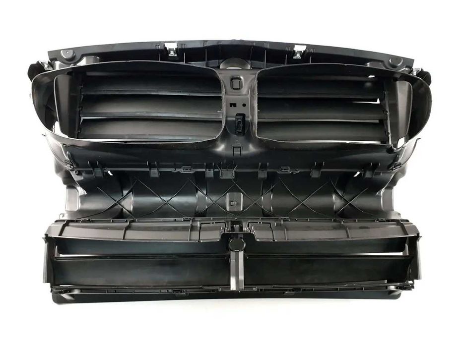 Панель воздуховода с електрожалюзями (Телевизор) BMW 5 Series F10/F11