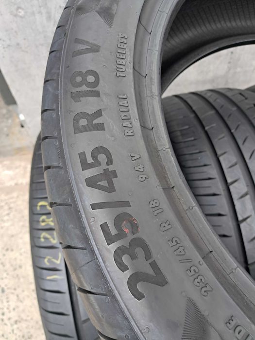 Резина літо 90% протектор Continental 235/45 R18 Premium Contact 6