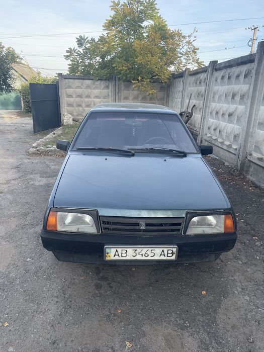 Продам  машину 99