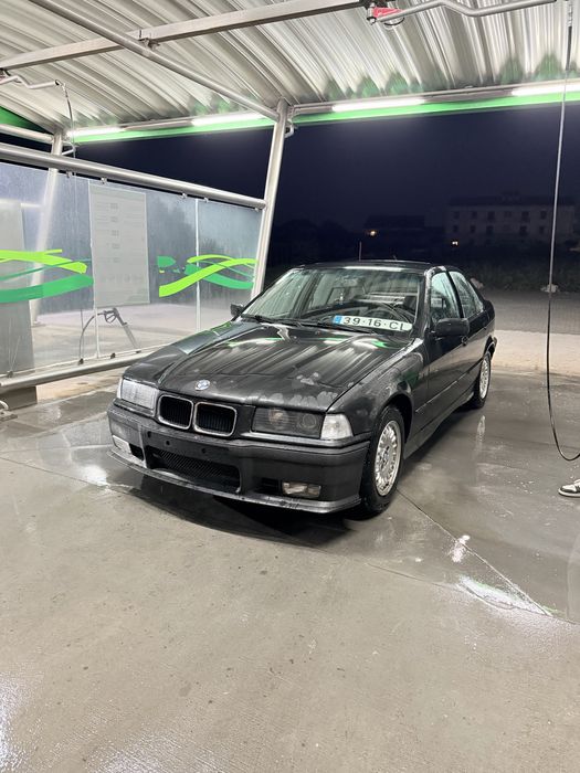 vendo bmw 318i de livrete