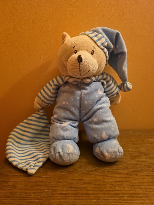 Miś Śpioch z grzechotką maskotkę do spania Miś w śpiochach Madej