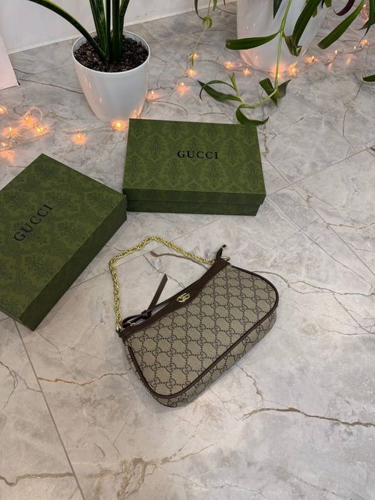 Жіноча сумка Gucci, бежевий монограм