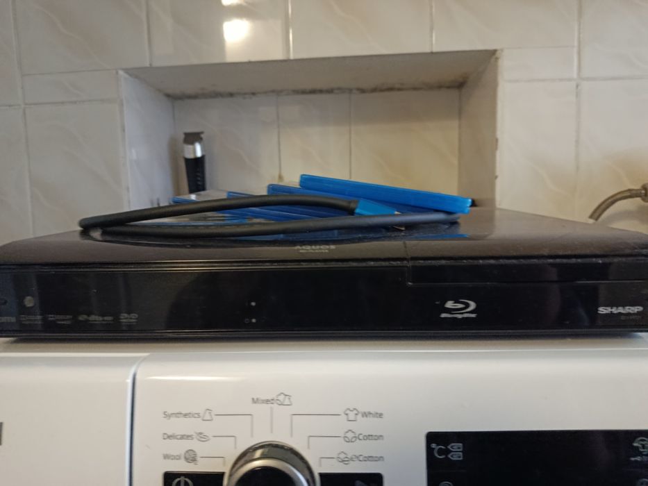 Blue rey програвач Sharp