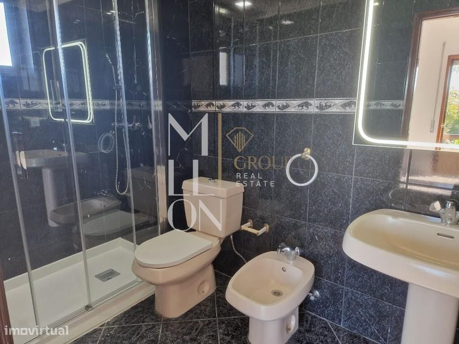 Apartamento T3 Renovado com Suite e Excelente Exposição Solar | Paços