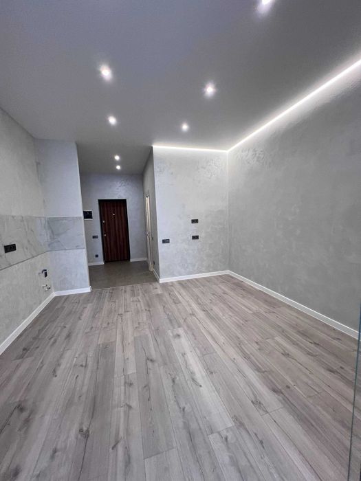 Продам однакімнатну квартиру в ЖК "Золоті стовпи" на Слобідці