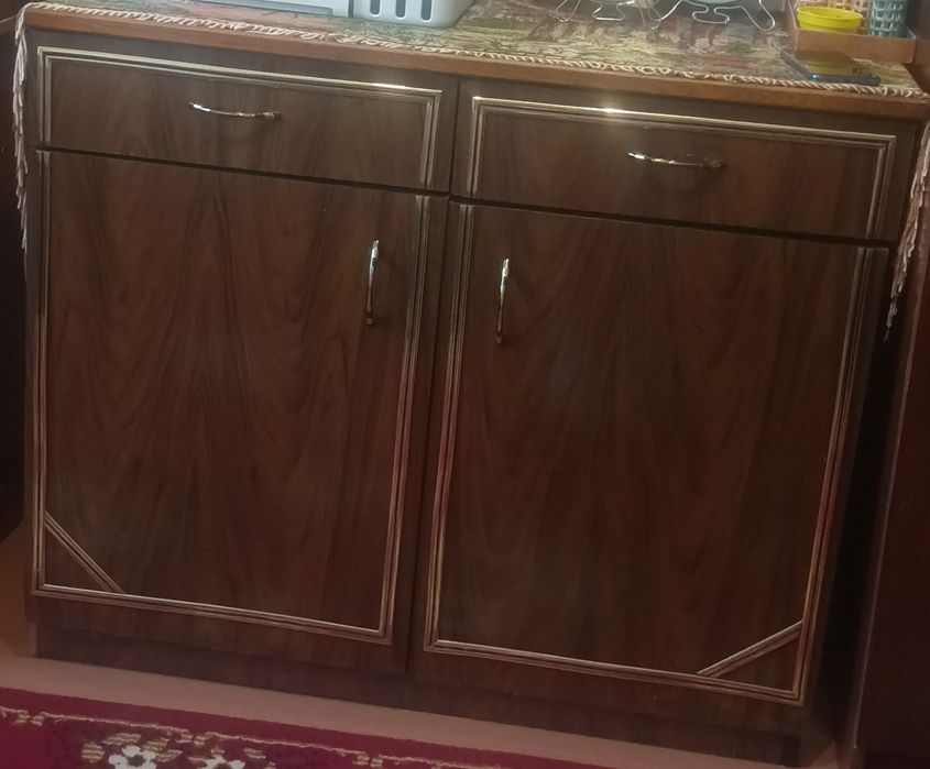 Продам меблі вживані
