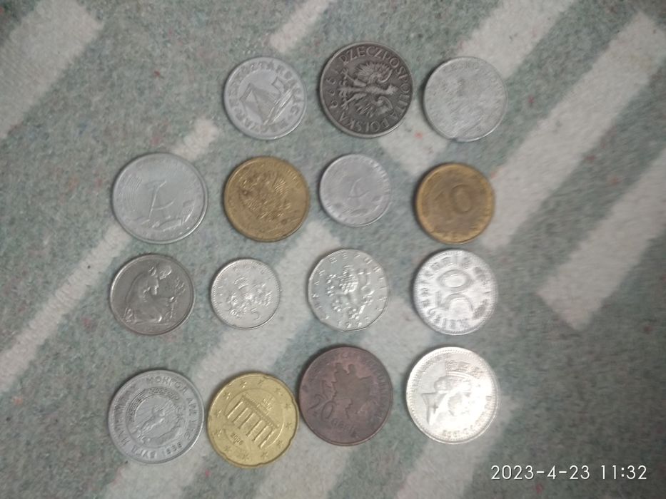 Продам монеты разные