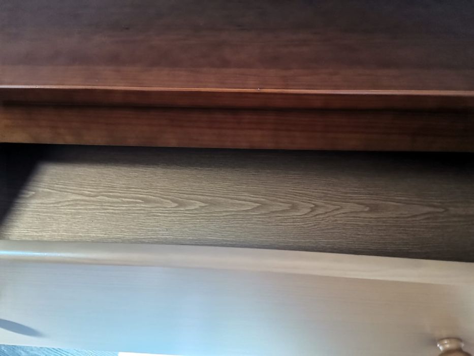 Móvel cómoda marca Trama