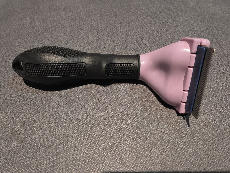 Furminator dla kota lub małego psa