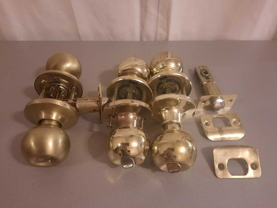 Дверные ручки для межкомнатных дверей