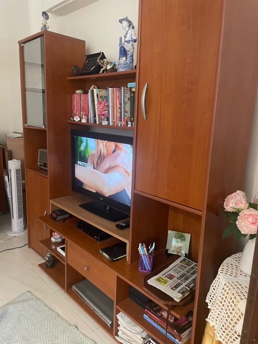 Móvel de TV em bom estado