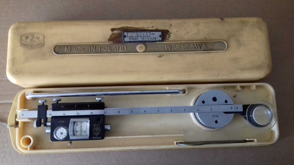 planimetr biegunowy geodezja