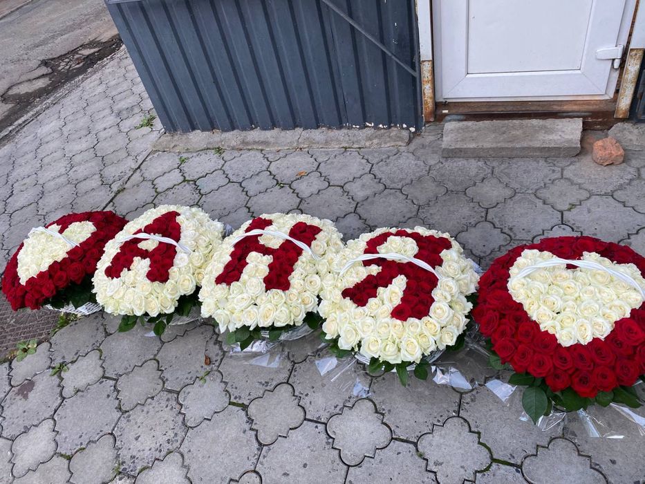 Букеты в корзине