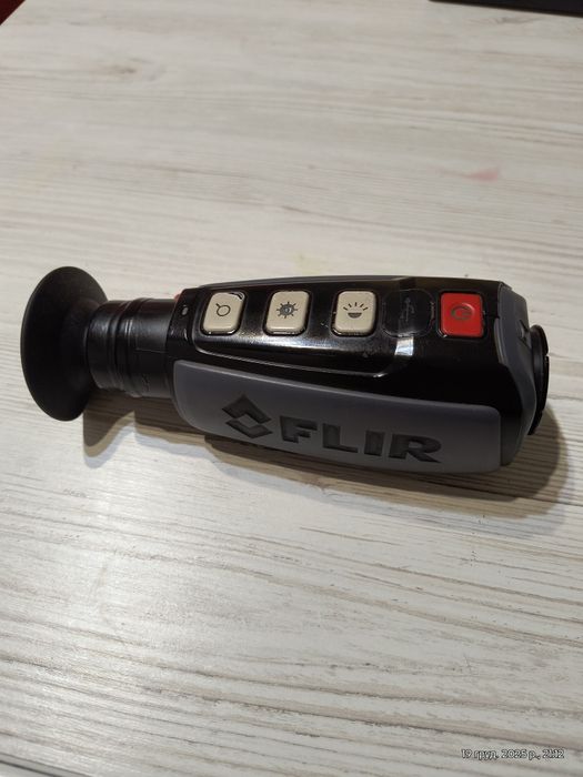 Продам тепловізор FLIR  scоut PS 24.
