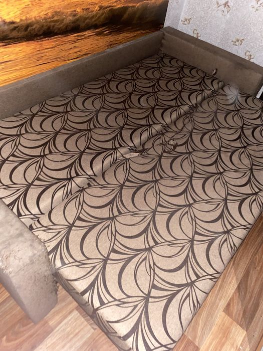 Диван розкладний,безкоштовно!