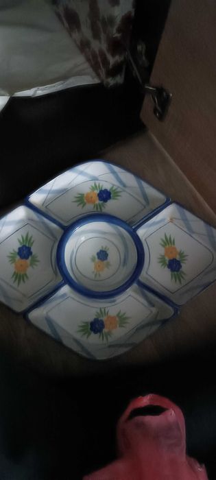 Продам менажницу из 5 предметов