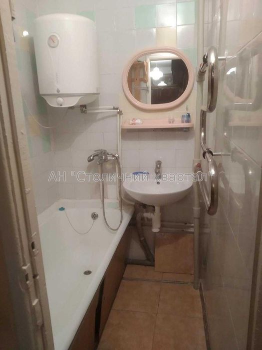 метро Виставковий центр Васильківська Голосіївський 116а