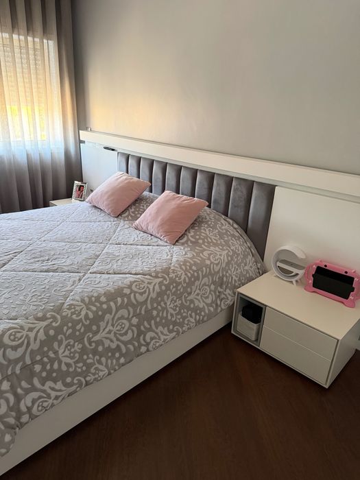Cama Casal como nova