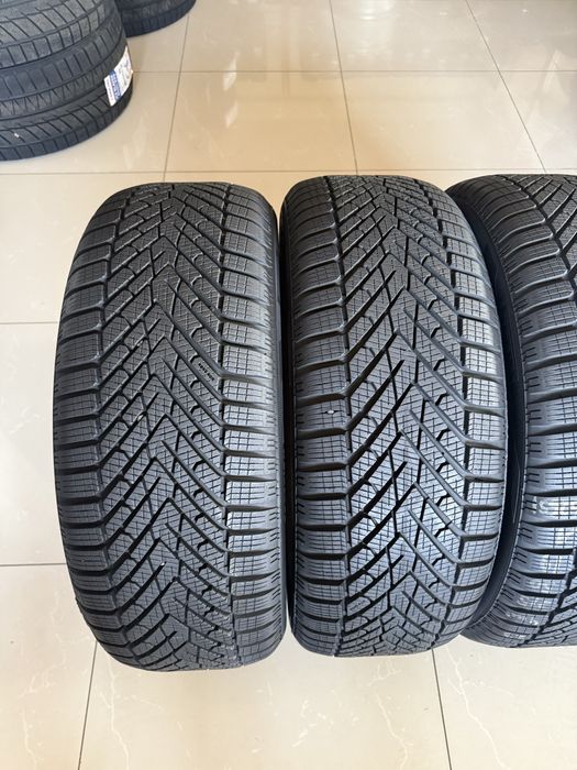 Шини зимові Pirelli 215/50/19 зимние шины 215 50 r19