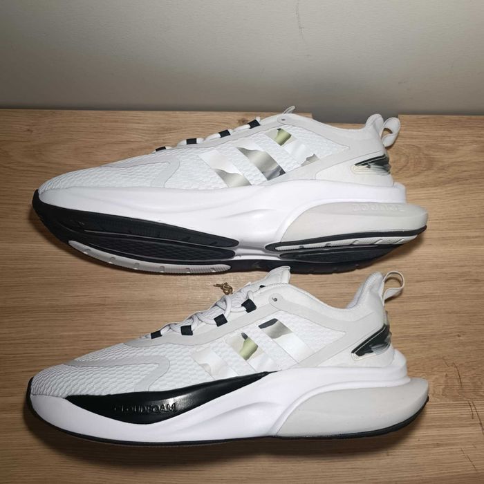 Adidas AlphaBounce + r. 46 (29,5 cm) IG3585 Ftwwht/Cblack/Greone