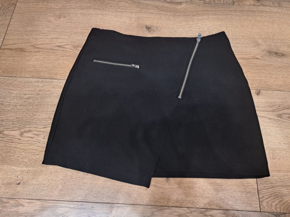 Spódniczka czarna mini 38 h&m z zamkami