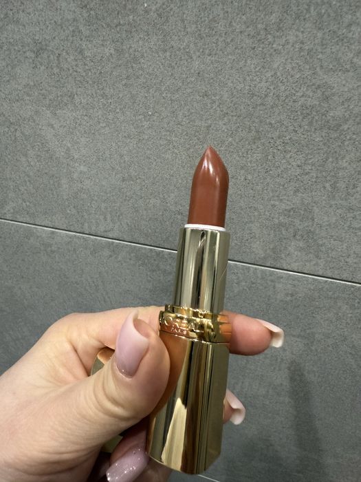 Продам косметику одним лотом. 9 позицій .Оригінал .