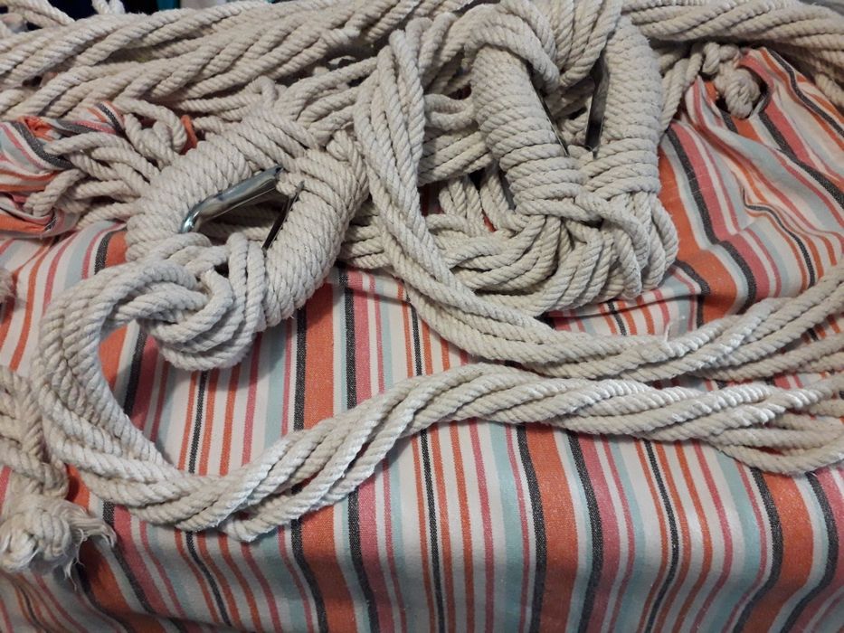 Cama de tecido para pendurar