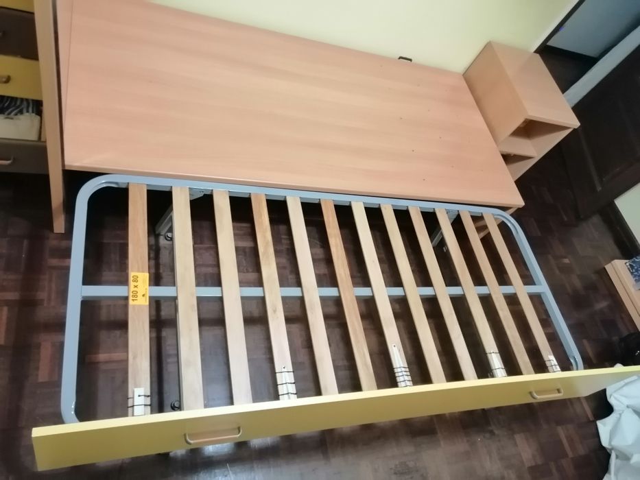 Cama de criança individual dupla e madeira de pinho