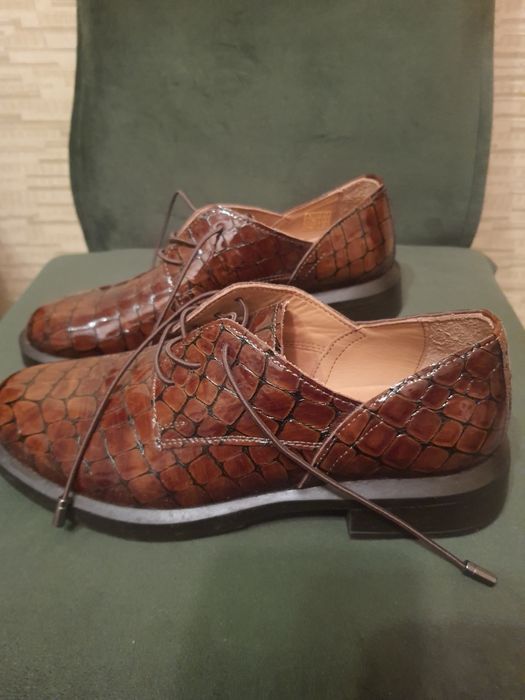 Женские кожаные туфли . Осень - весна.